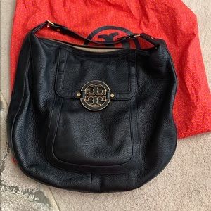 Tory Burch hobo bag in excellent condition.